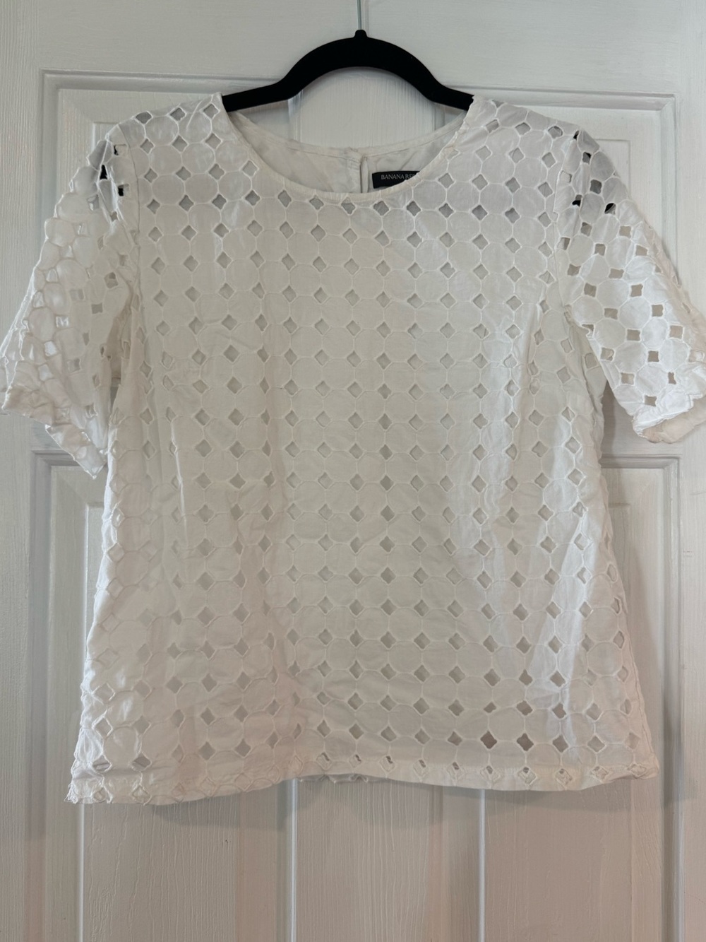 Banana Republic White Eyelet Short Sleeve Blouse